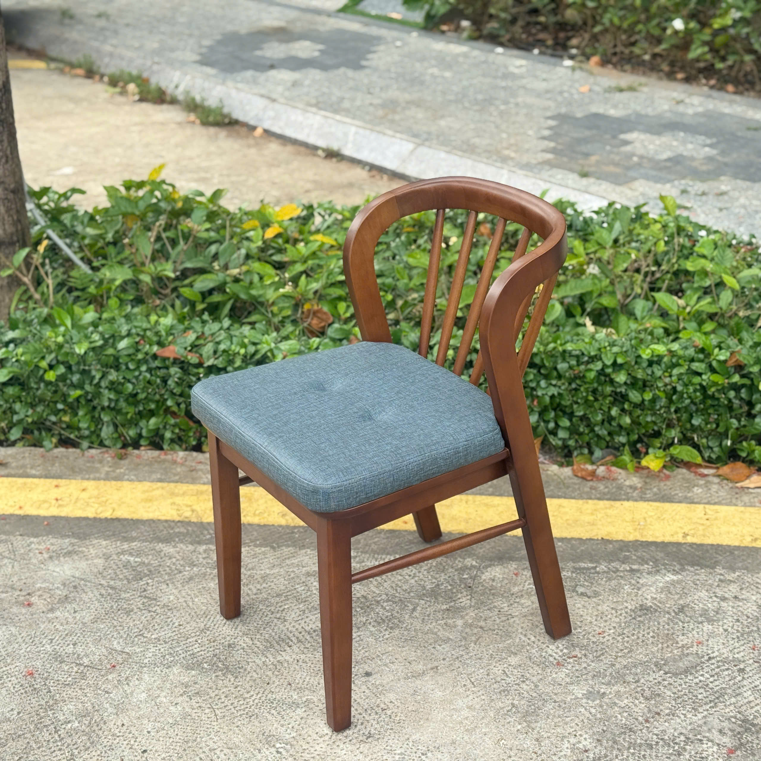 Ghế ăn Candy Walnut